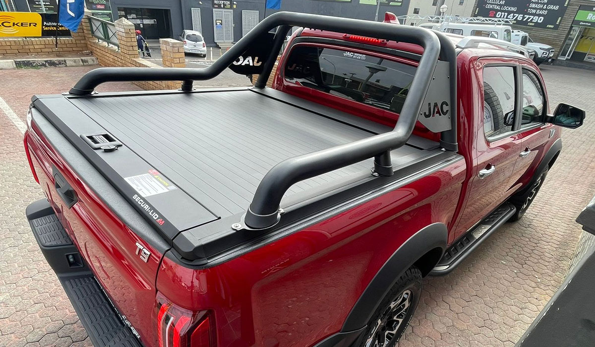 Securi-Lid manual tonneau cover on a JAC T9 double cab
